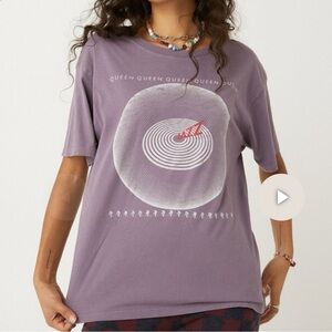 Daydreamer Queen Jazz Boyfriend Tee Size XS